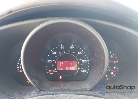 2016 Kia Soul z USA, uszkodzony, nr VIN KNDJN2A26G7338084